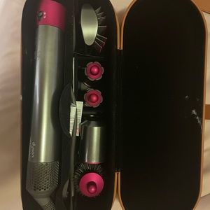 Dyson air wrap blow dryer
